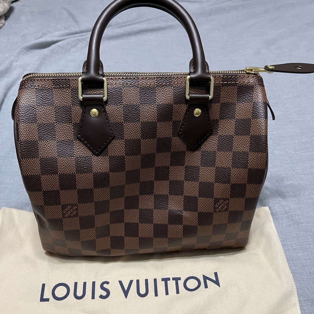 Louis Vuitton Speedy 25 in damier ebene like new condition!